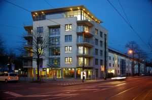hafen_buerogebaeude_nacht
